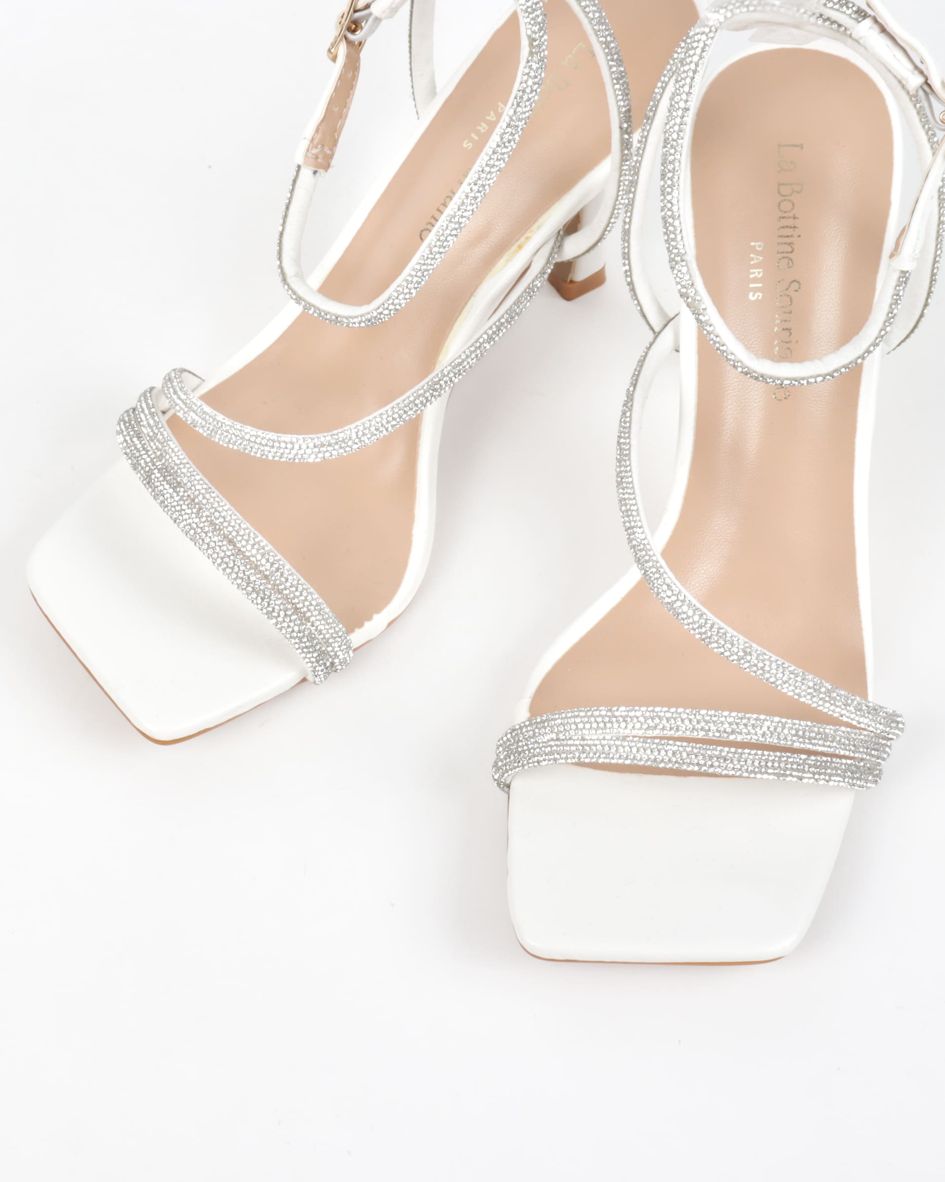 Chaussures femmes soirée blanches à talon et strass 