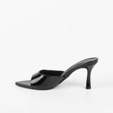 Mules vernis à talon Isa