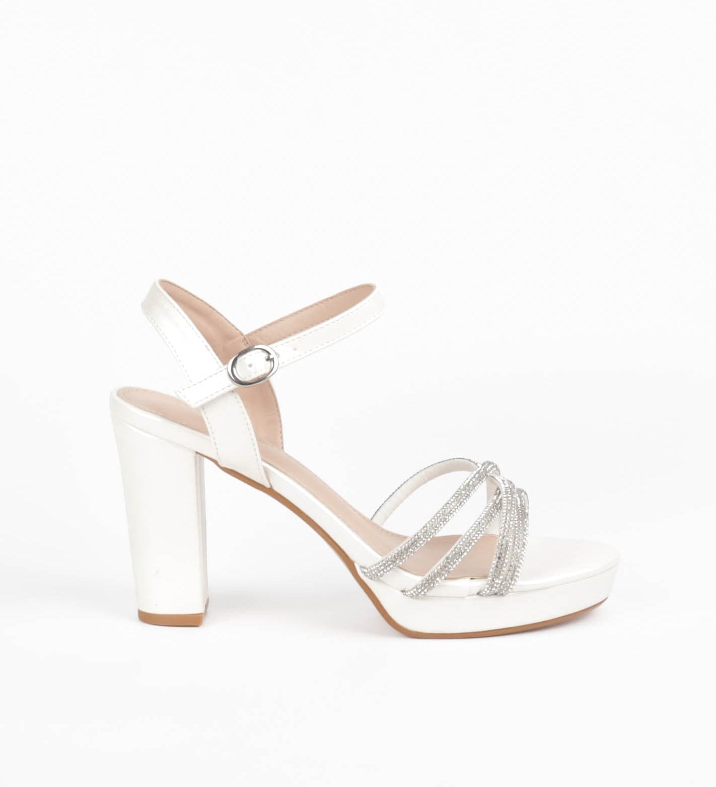 Sandales soirée blanches à talon carré et brides à strass