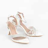 Nina sandales à talon et brides et strass