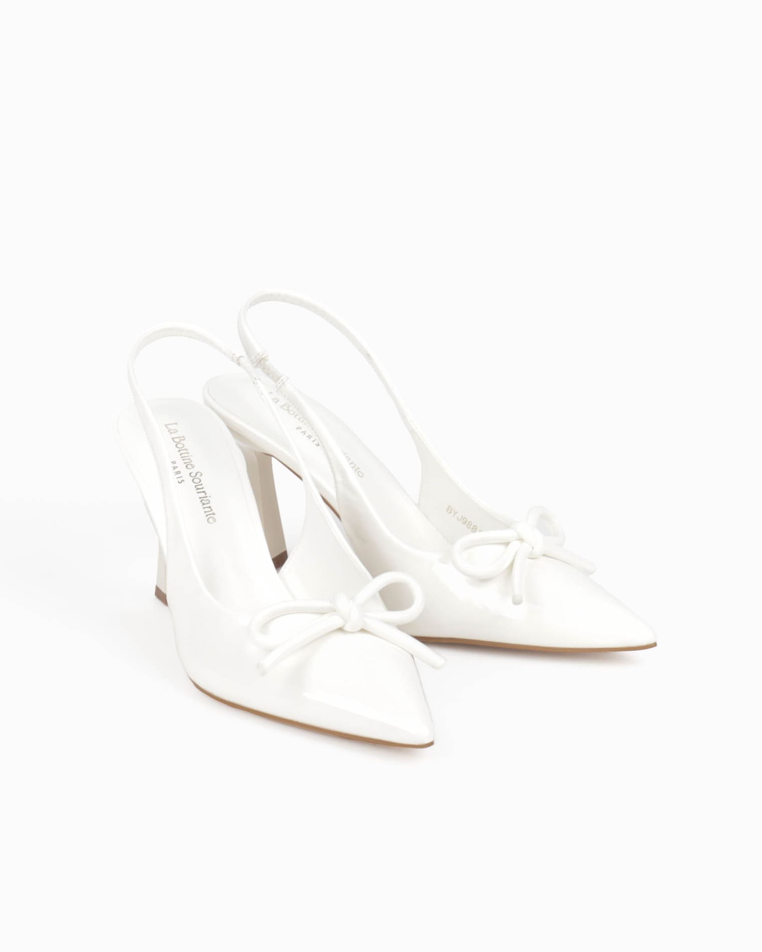 escarpins femme blancs vernis à nœud et bout pointu