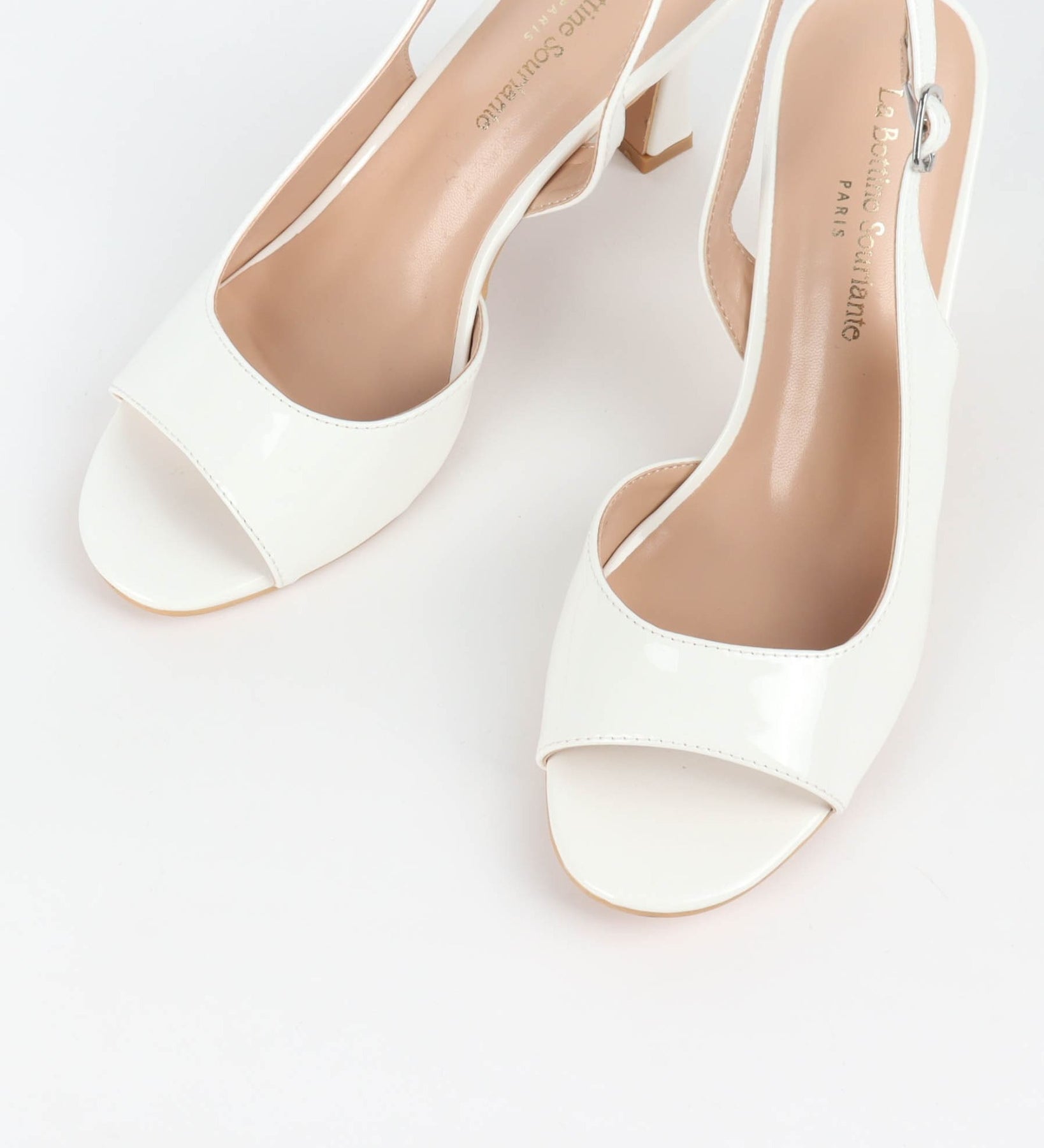 Sandales femmes vernis blanc à talon et bout ouvert